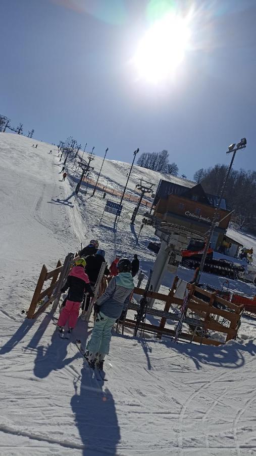 Penzion U Haliru Mladé Buky Exteriör bild