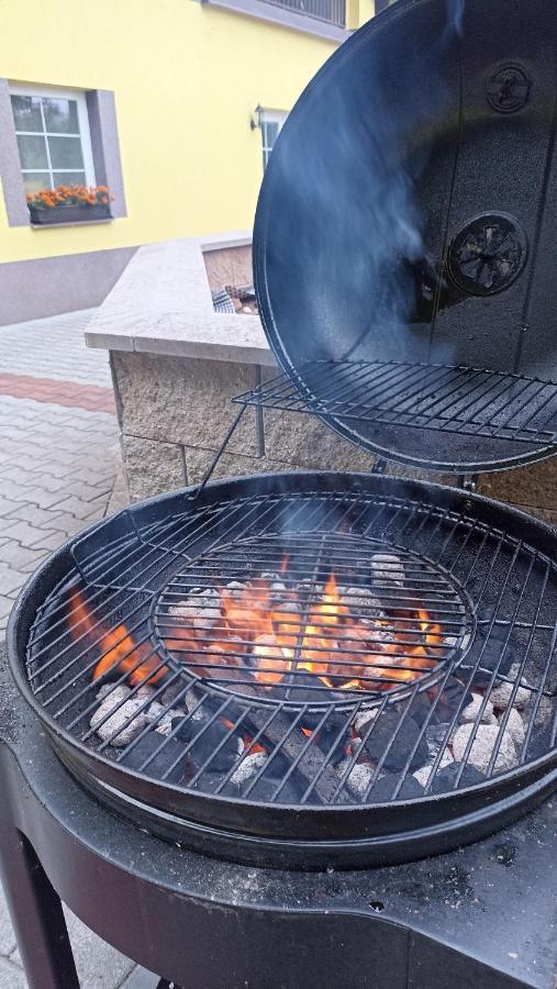 Penzion U Haliru Mladé Buky Exteriör bild